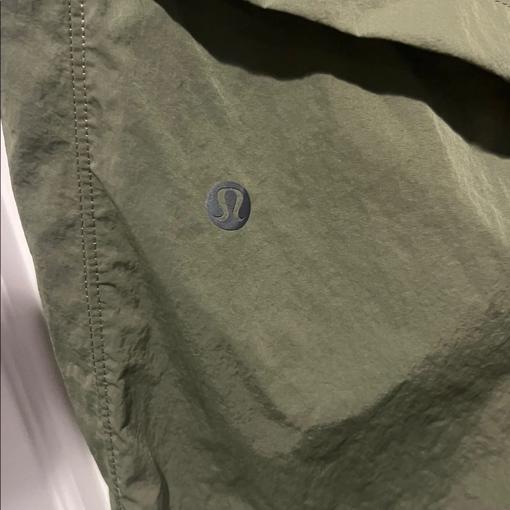 Lululemon Evergreen Jogger Men’s Medium Olive Green Large Track Pants Joggers